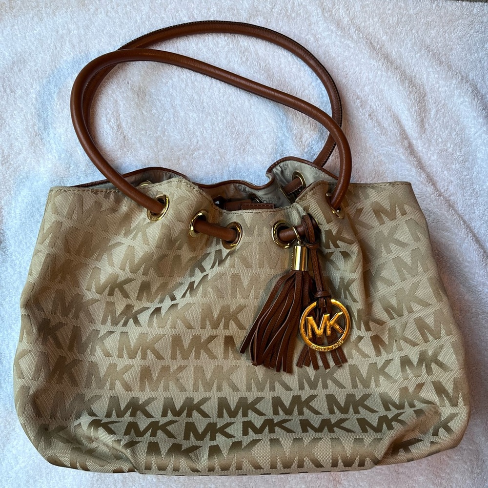 Michael Kors Shoulder Bag